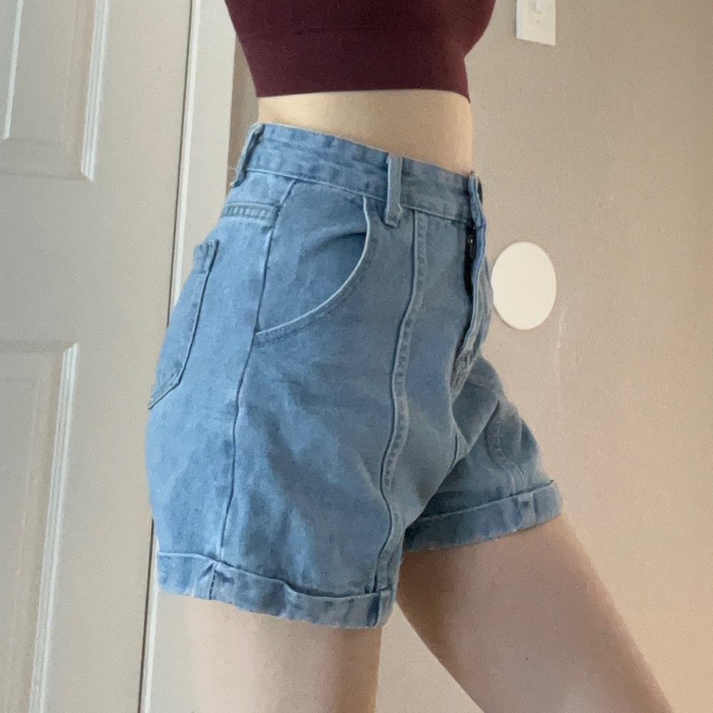 High waisted denim shorts (possibly a vintage pair of Levi’s)